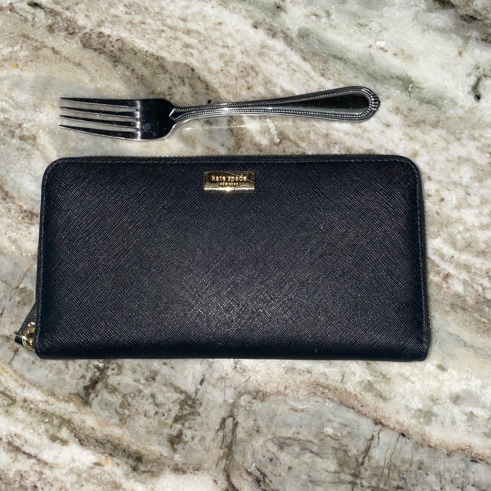 Kate spade wallet EUC